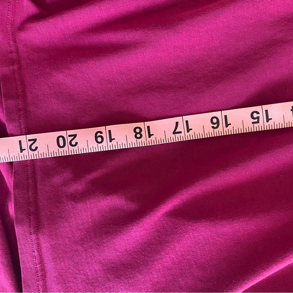 FINAL PRICE CUT LULULEMON Back in Action Pink Short Sleeve size 4-6  21” ptp - Picture 10 of 13